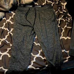 American eagle joggers